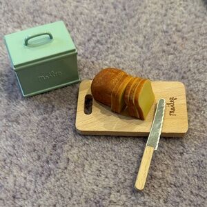 Maileg Bread Set with Cutting Board and Knife